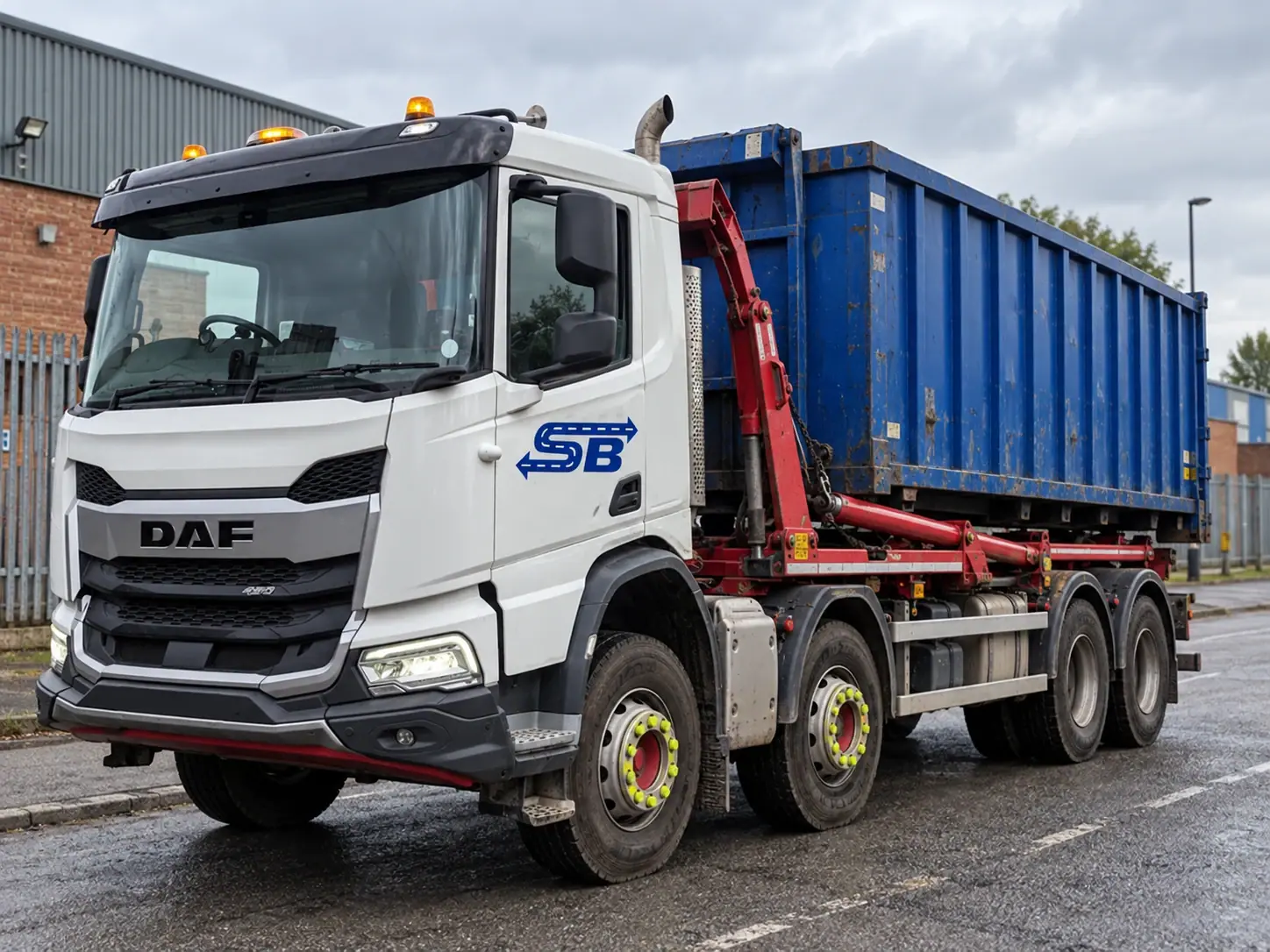 SB Waste roll-on-roll-off lorry